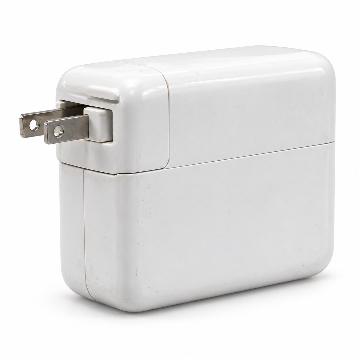 Representative used Apple 96W USB-C power adapter