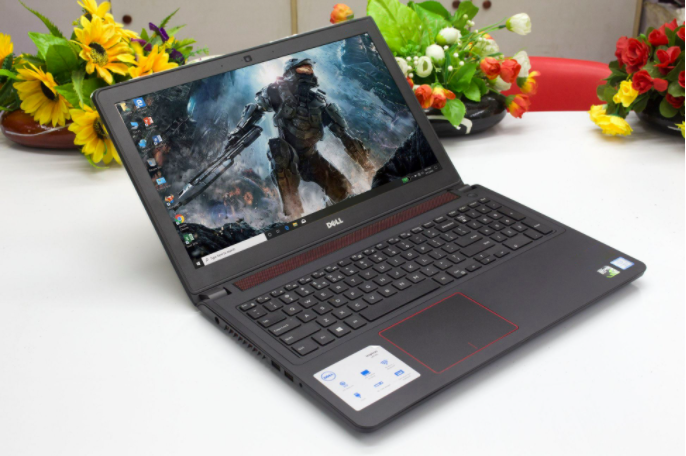 Dell Inspiron 15 7559 gaming laptop reference photo